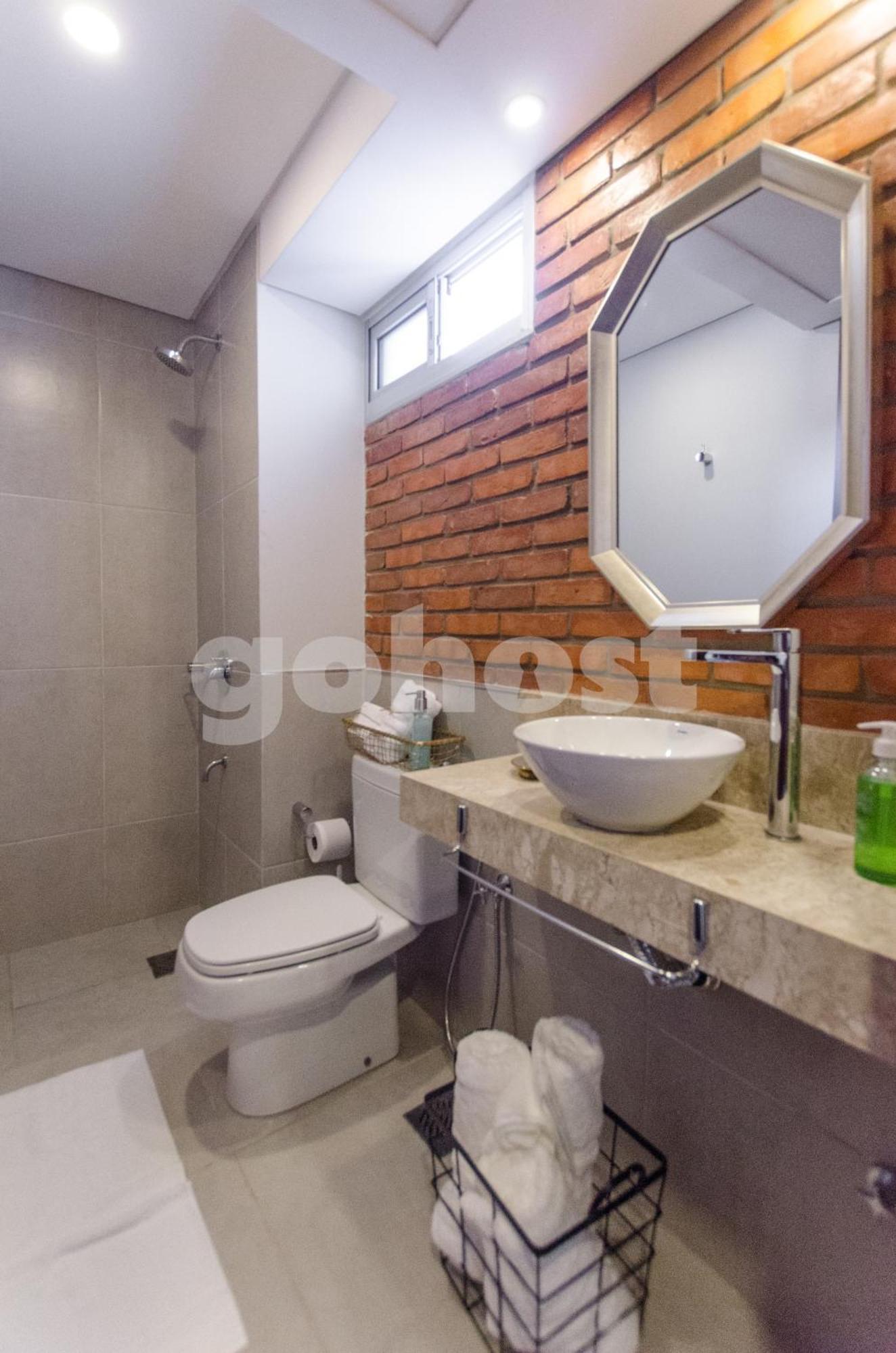 Chic Loft With Balcony In Las Mercedes Асунсион Екстериор снимка